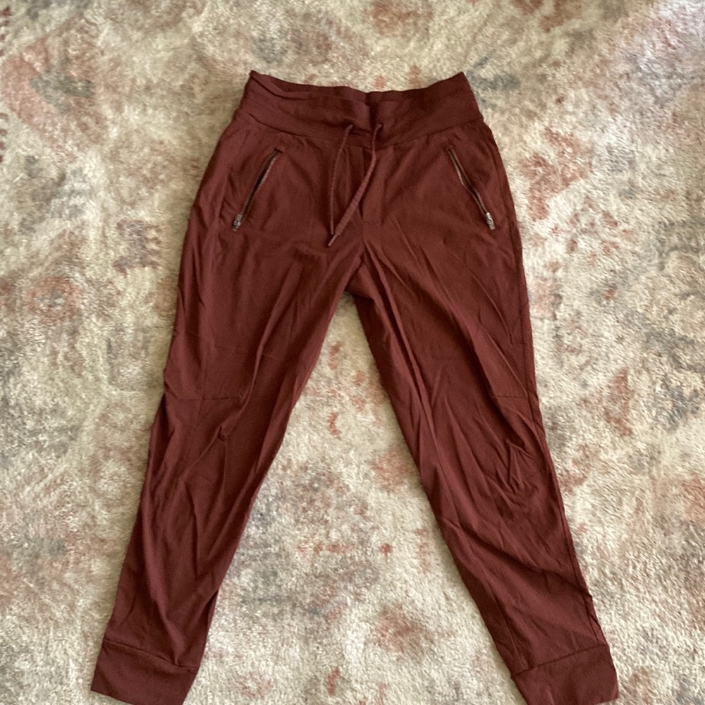 Athleta Trekkie North Jogger